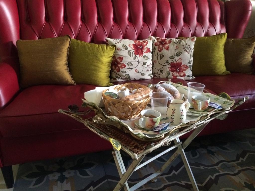 Suite Carducci B&B - Residence รูติเญียโน ภายนอก รูปภาพ